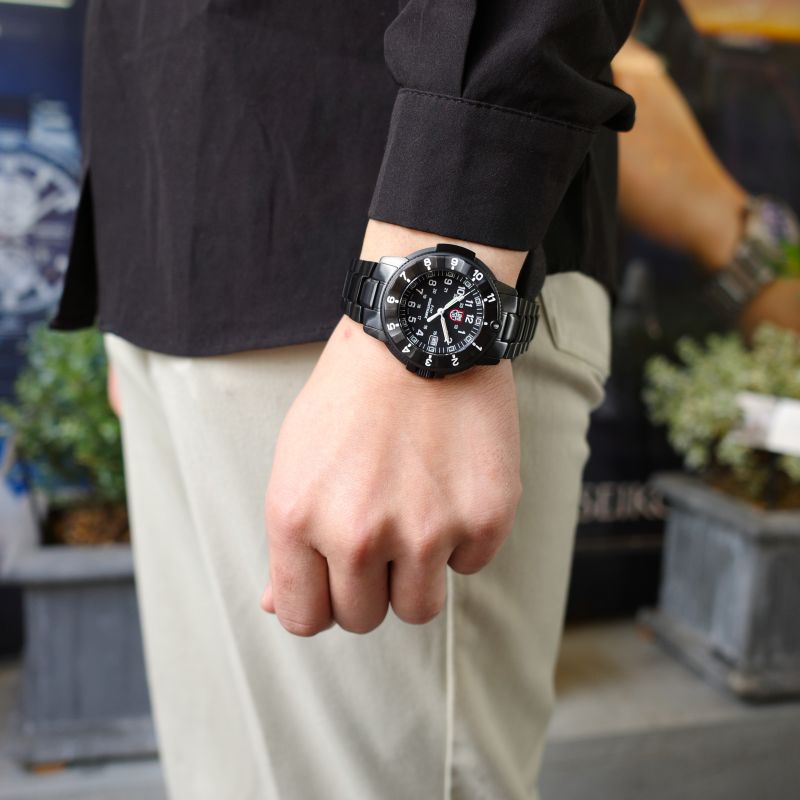ルミノックス(Luminox) F-117 NIGHTHAWK™ | PRIVE tc | ブランド腕時計